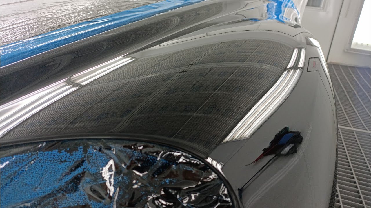 Aston Martin DBS Spray Painting