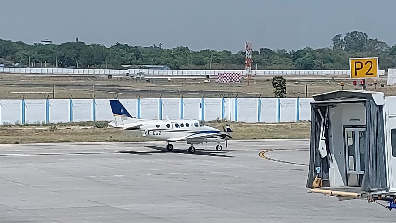 Planespotting at Prayagraj Airport (Allahabad)