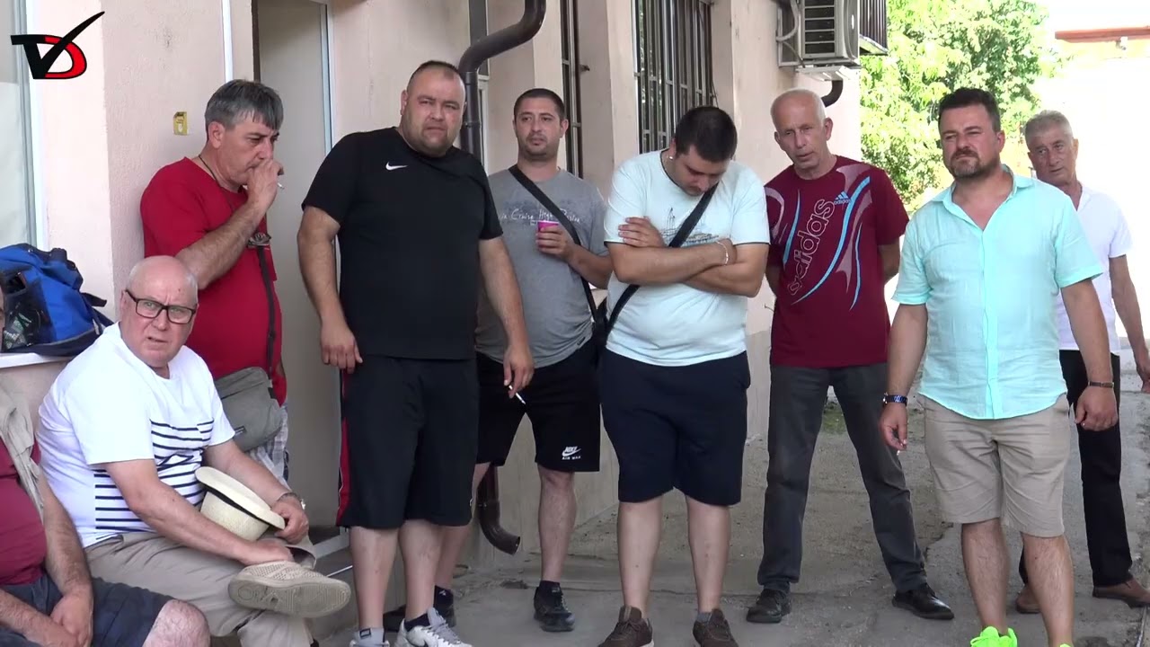 Добрич осъмна без градски транспорт