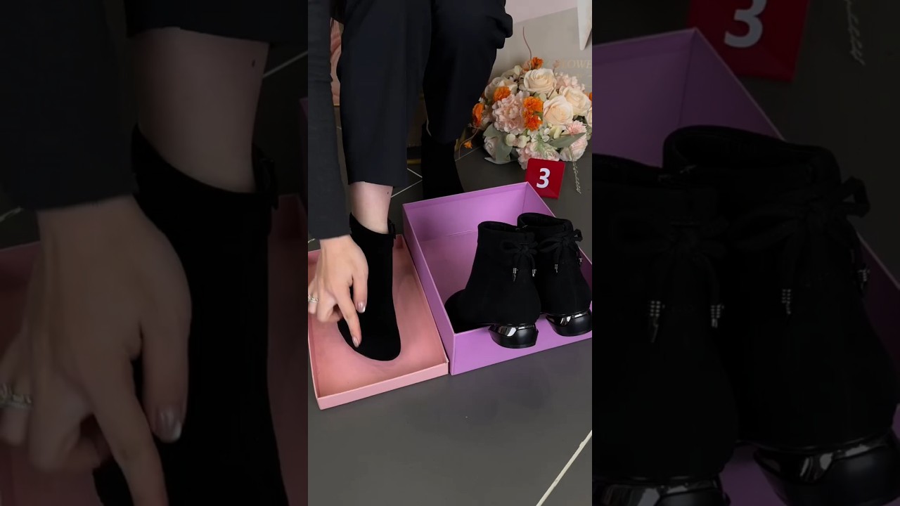 low-heeled, versatile sheepskin ankle boots 