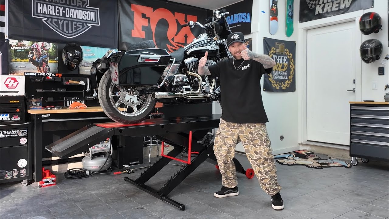 Discount Ramps - Black Widow Pro Motorcycle Lift!