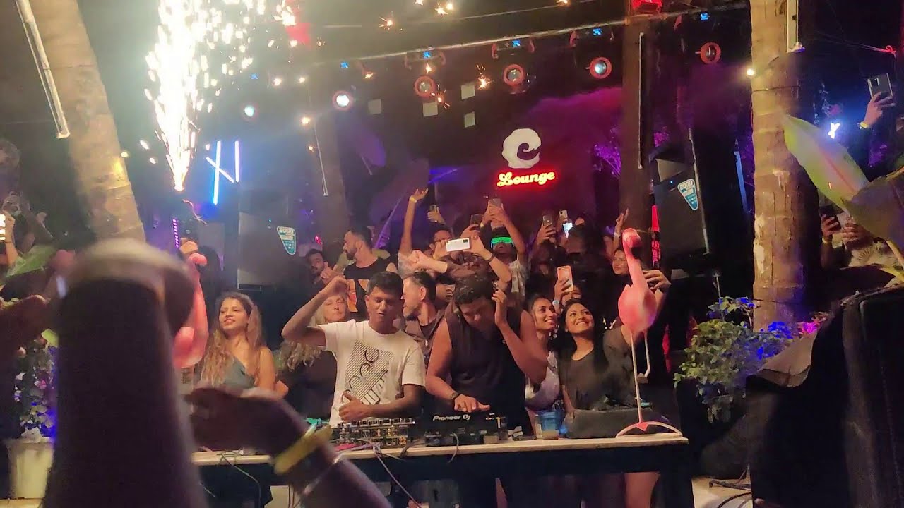 GOA PARTY NIGHT IN ONE VIDEO || TECHNO PARTY AT GOA CURLIES || NEWYEAR 2022