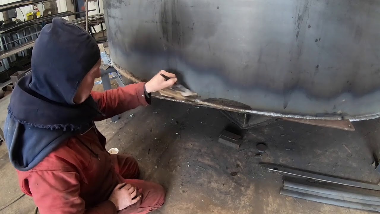 Vlog 7. Building a Narrowboat shell - Week 4