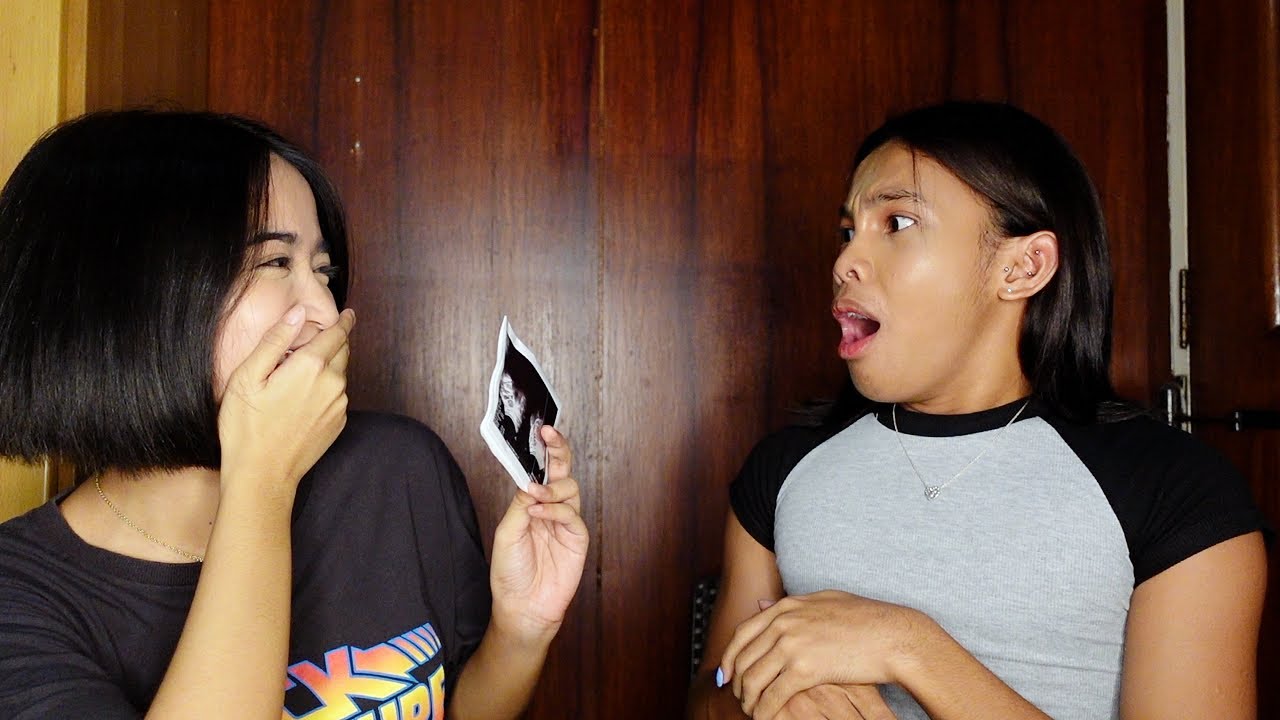 TELLING MY FRIENDS I'M PREGNANT!!