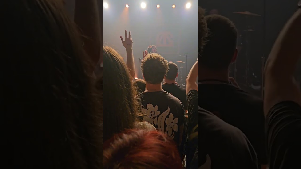 ATC - 'Wasteland', 'Blindfolded', 'Talk' et 'Something you need' (ATC UK & EUROPE tour - 18/06/2024)