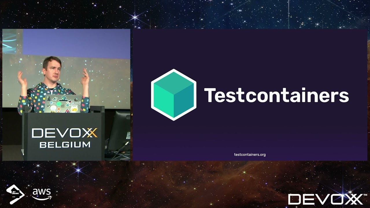 Mastering Testcontainers by Oleg &Scaron;elajev