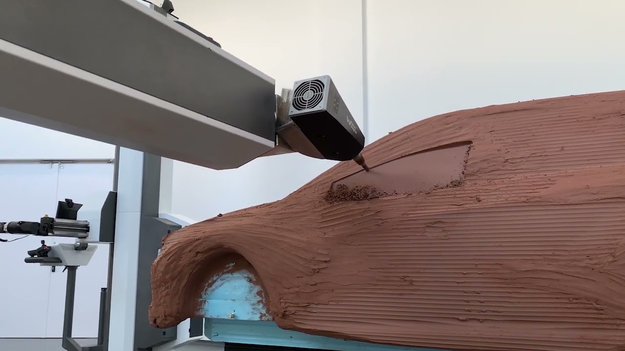 DT Robot doing perfect 5-axis side window in 1min 30sec
