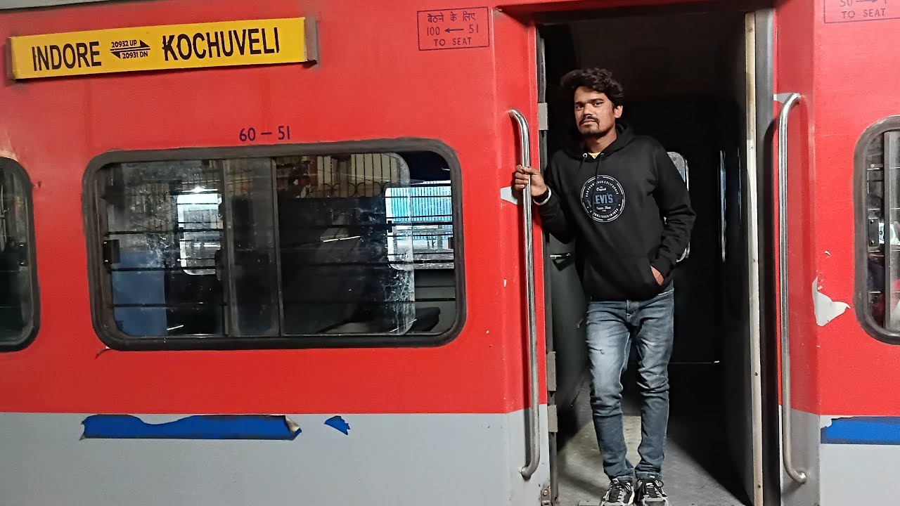 Kamlesh Dhurve is live Indore railway junction
