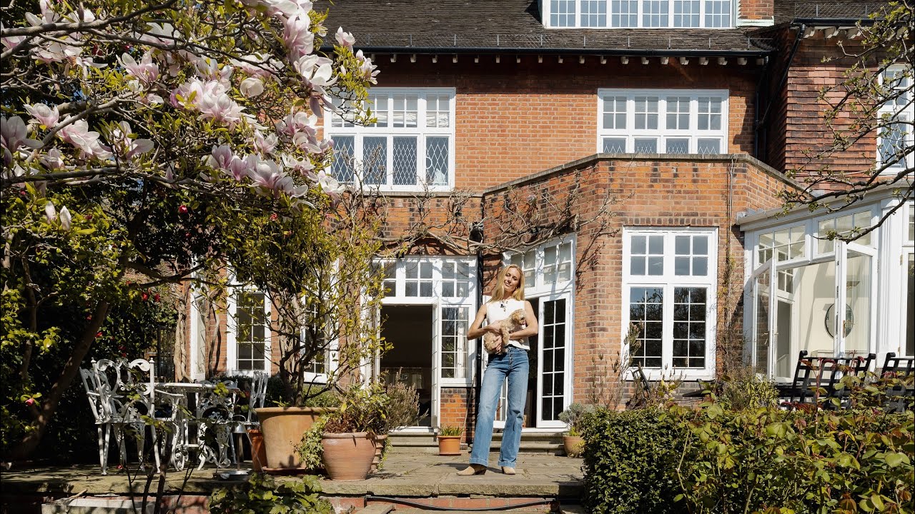 A Primrose Hill Property with Potential | Luxury Real Estate