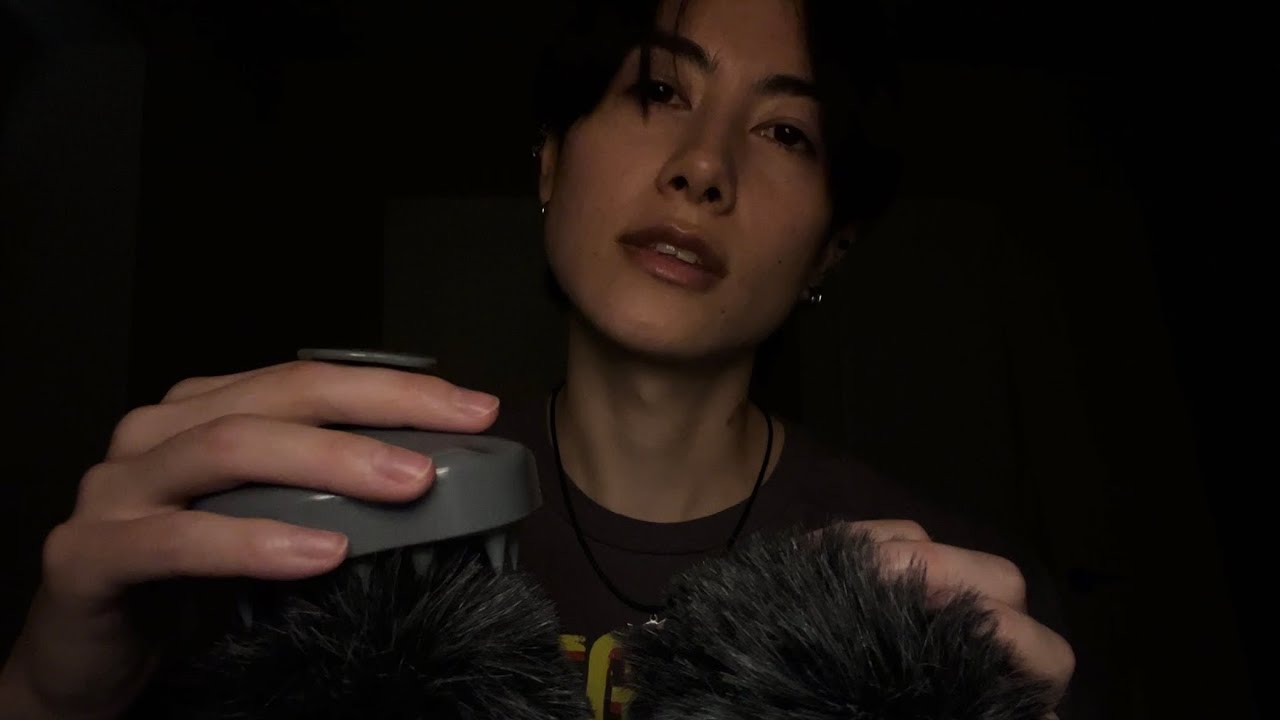 Fuzzy Mic Play, again ASMR 