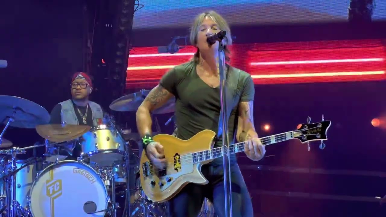 Keith Urban “John Cougar, John Deere, John 3:16” Live at Freedom Mortgage Pavilion Camden