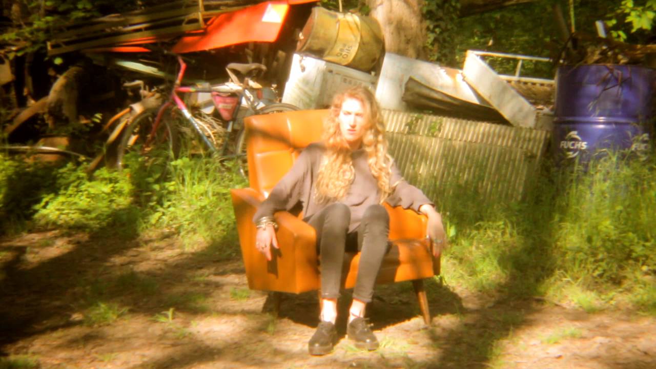 Ninamodedemploi - Minimalist Folk