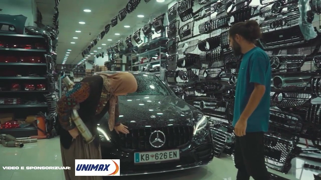 Nana Fatë viziton Unimax