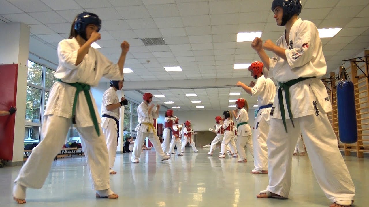 Újbuda Kyokushin Karate, küzdő és zsák edzések