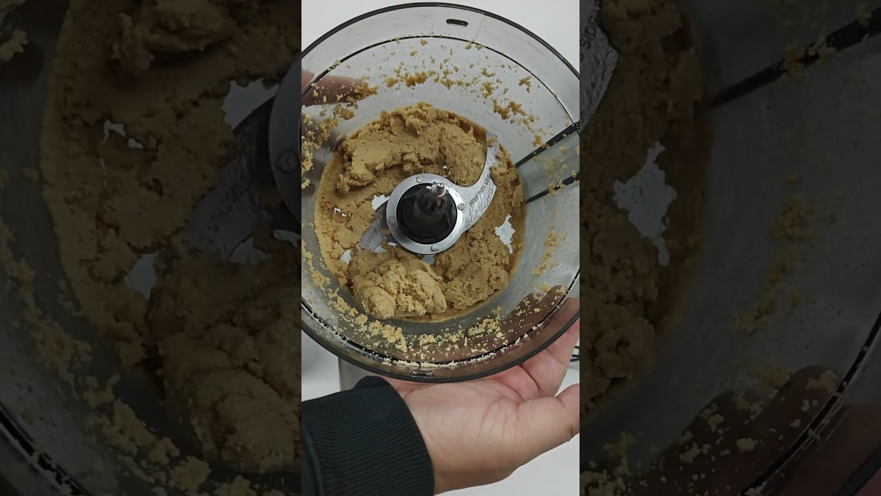 Magiccos FP425 food processor peanut butter demo