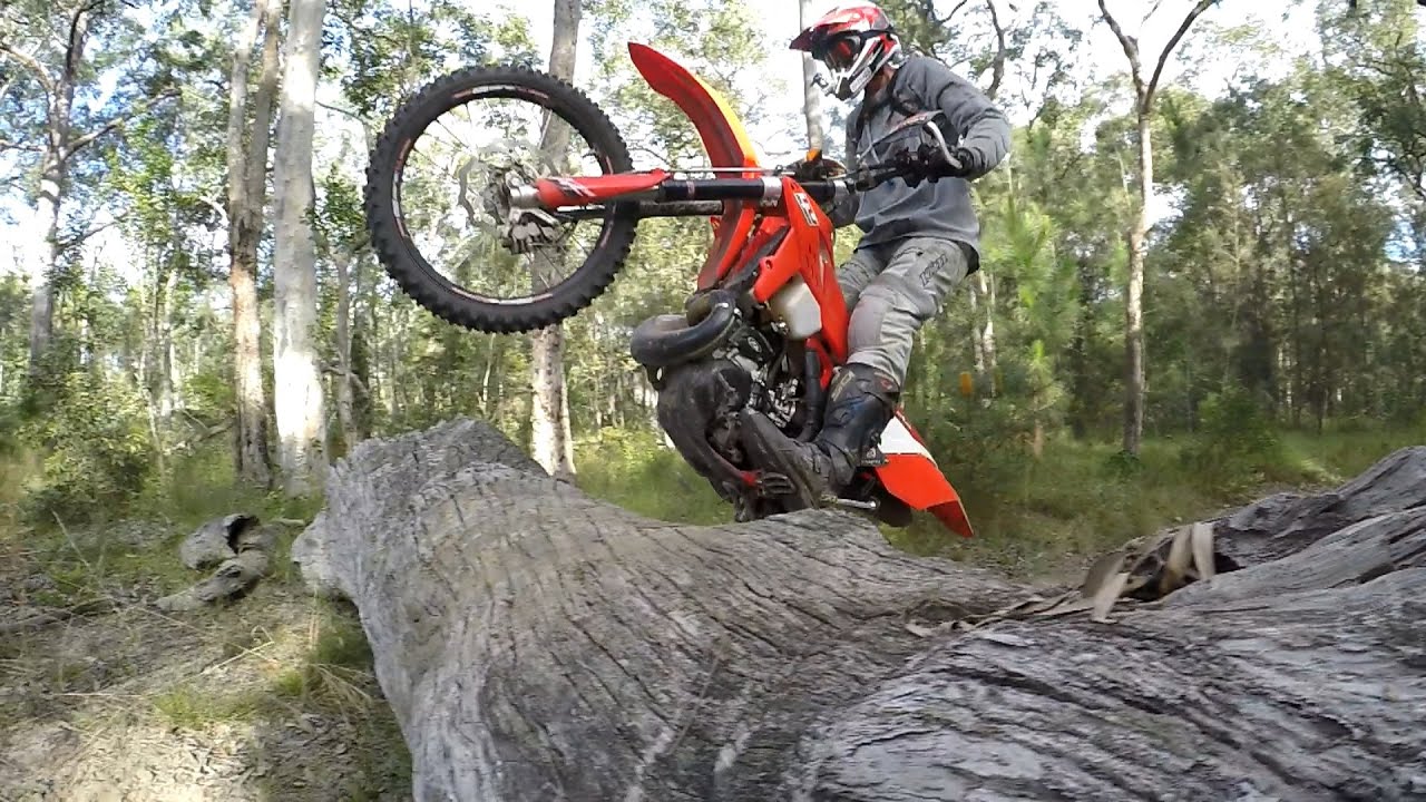 P3 Carbon fibre skidplate and exhaust guard review︱Cross Training Enduro