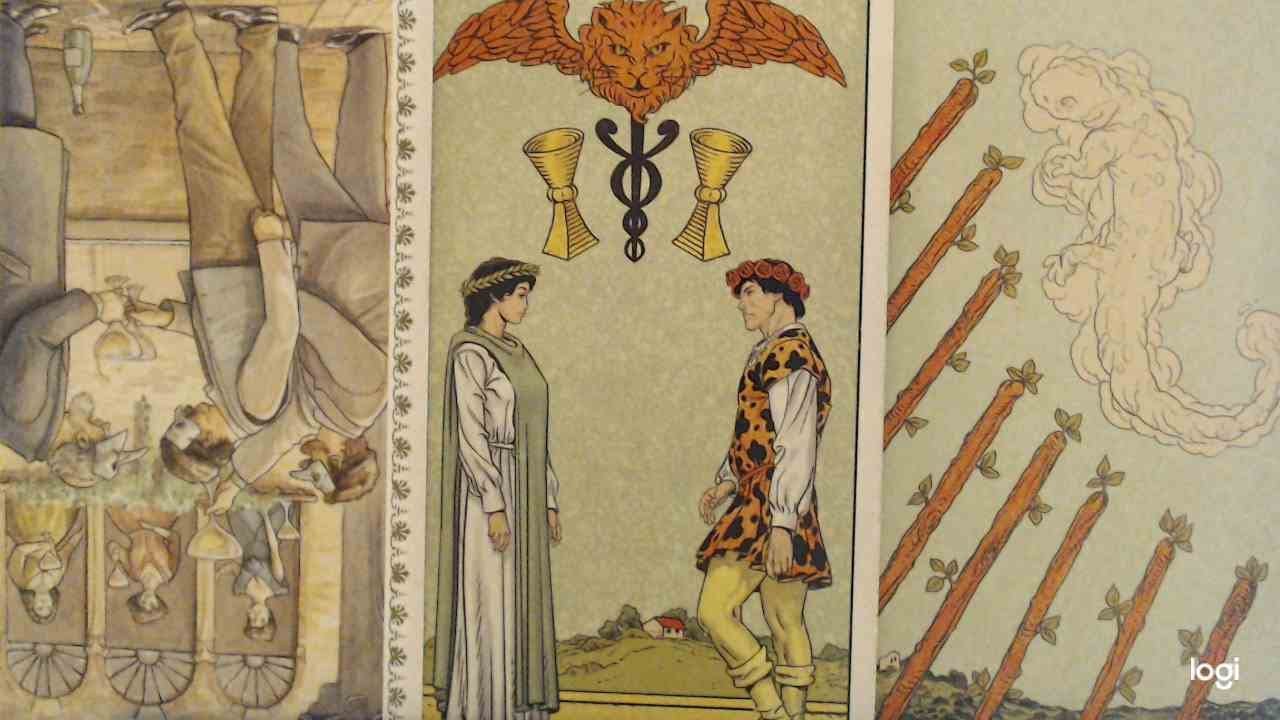 Любовное Таро для Стрельцов ~ Входящие сообщения! Кто-то из вашего прошлого хочет с вами поговори...