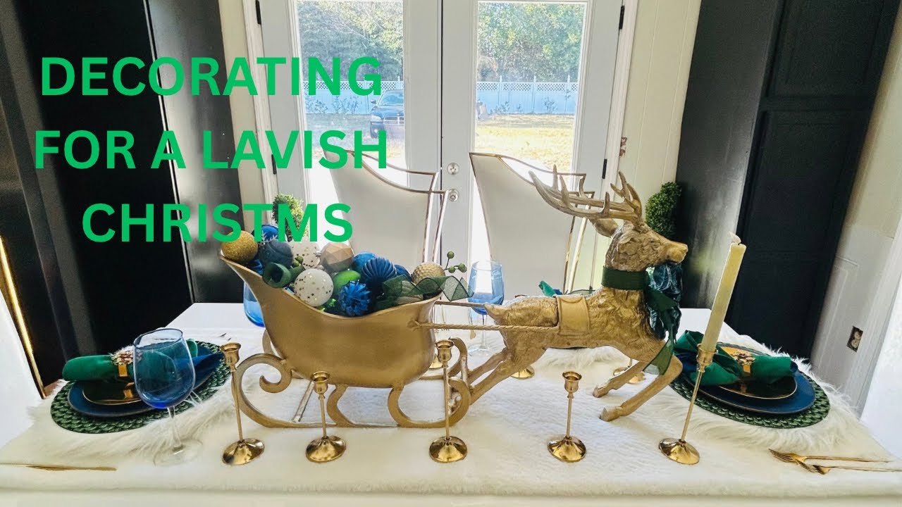 Decorating for a Luxe Christmas Dinner Party #tablescapetuesdays25