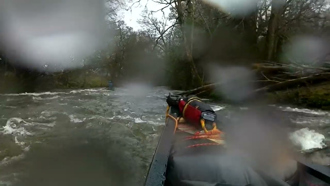 Tal y Bont i Llangynidr - Afon Wysg / Talybont to Llangynidr - River Usk