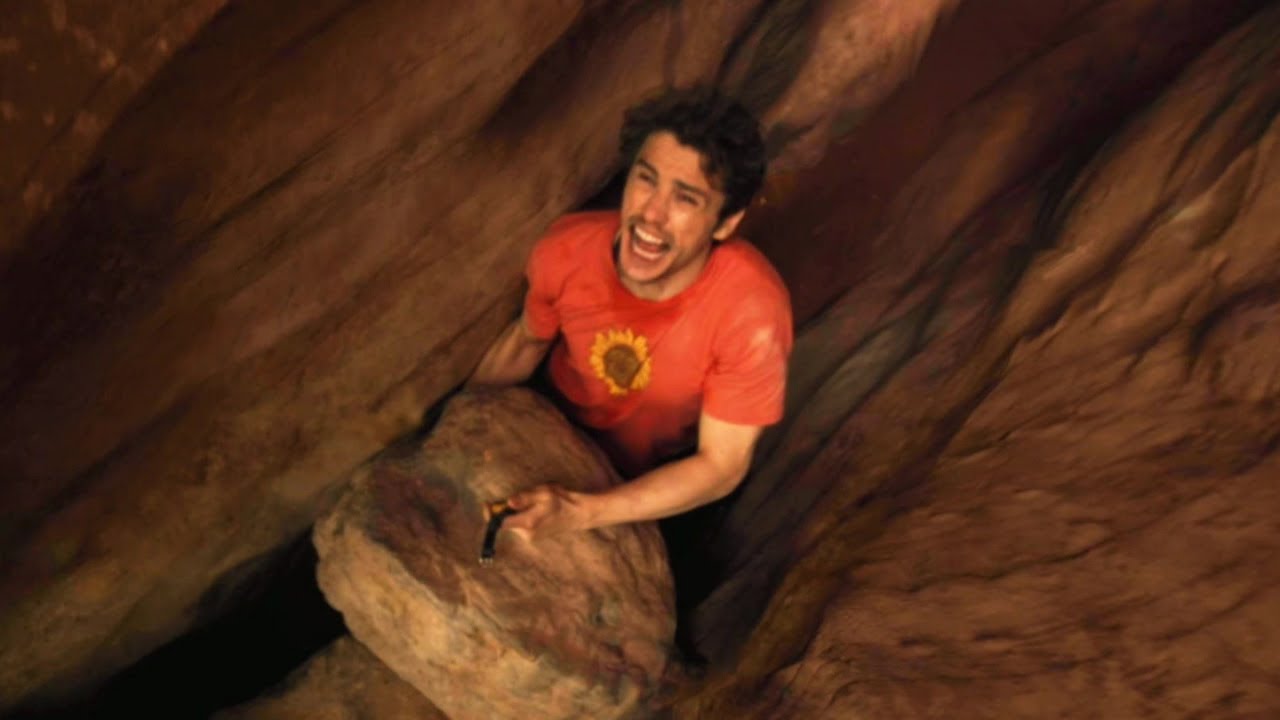 Young man is trapped in the Blue Canyons | Movie Story Recaps