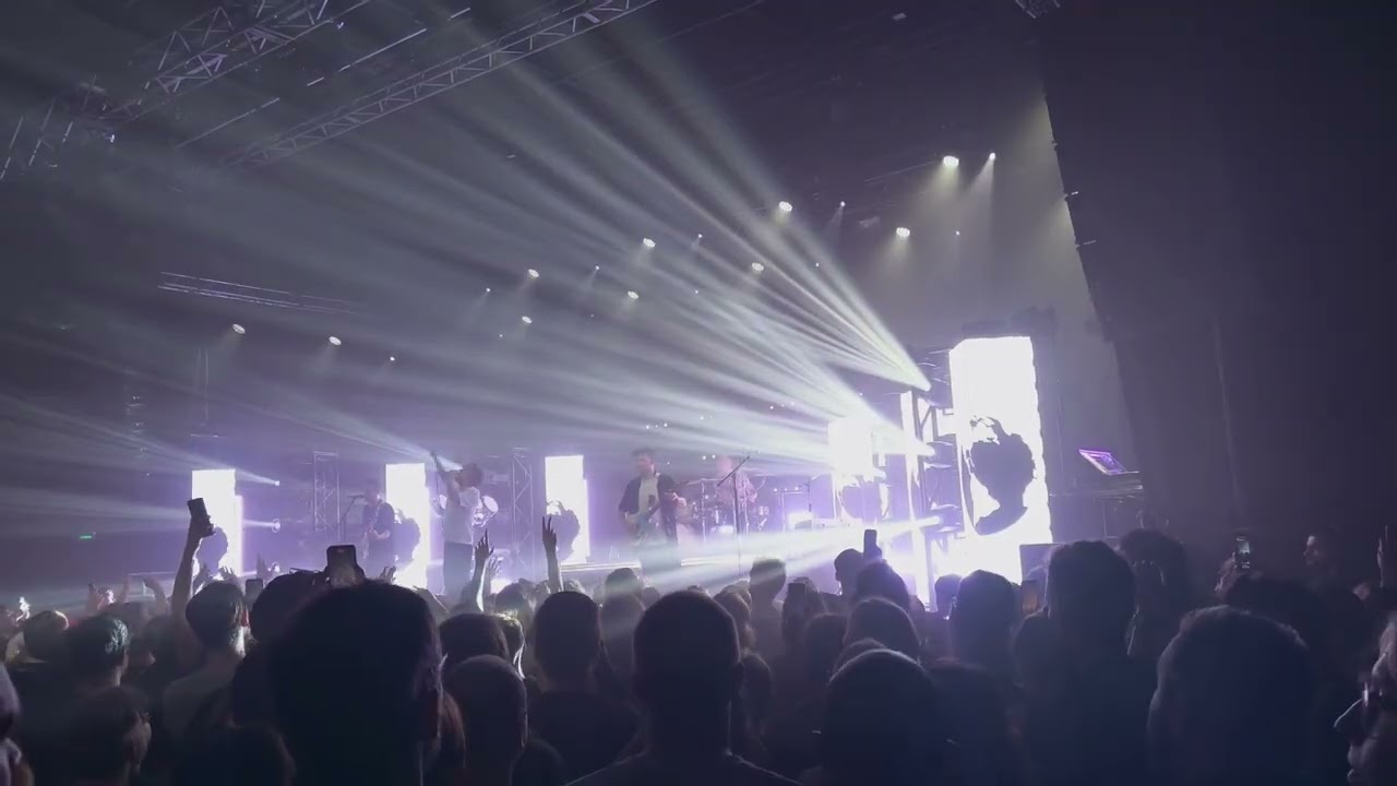 Enter Shikari - A Kiss for a Whole World