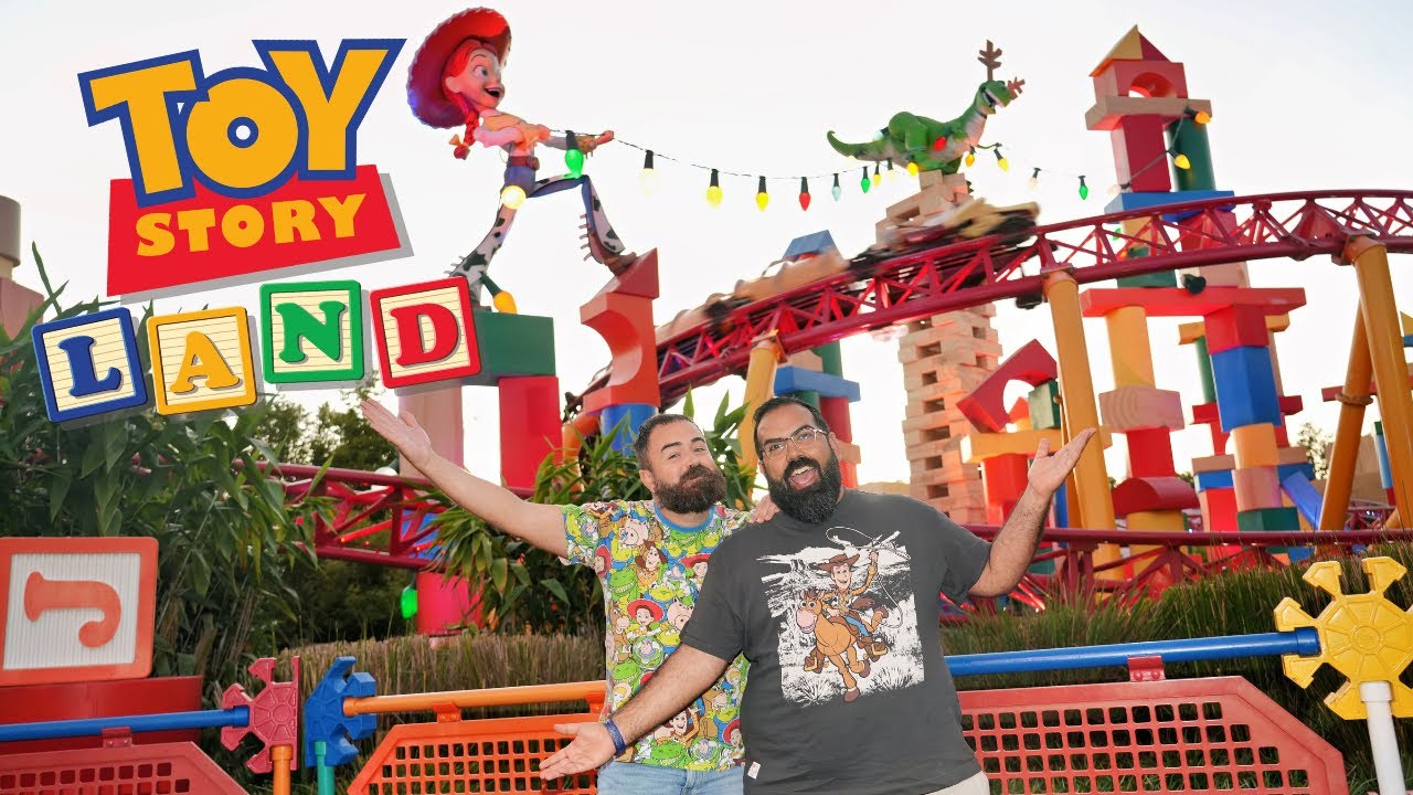 Así es TOY STORY LAND 🚀 ¿Merece la pena comer en Roundup Rodeo BBQ? | Disney’s Hollywood Studios