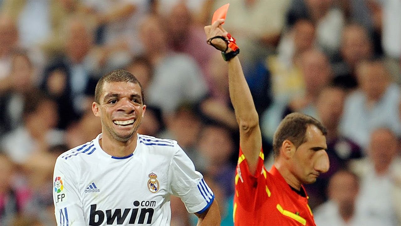 Pepe calmly letting another player know that he is unhappy