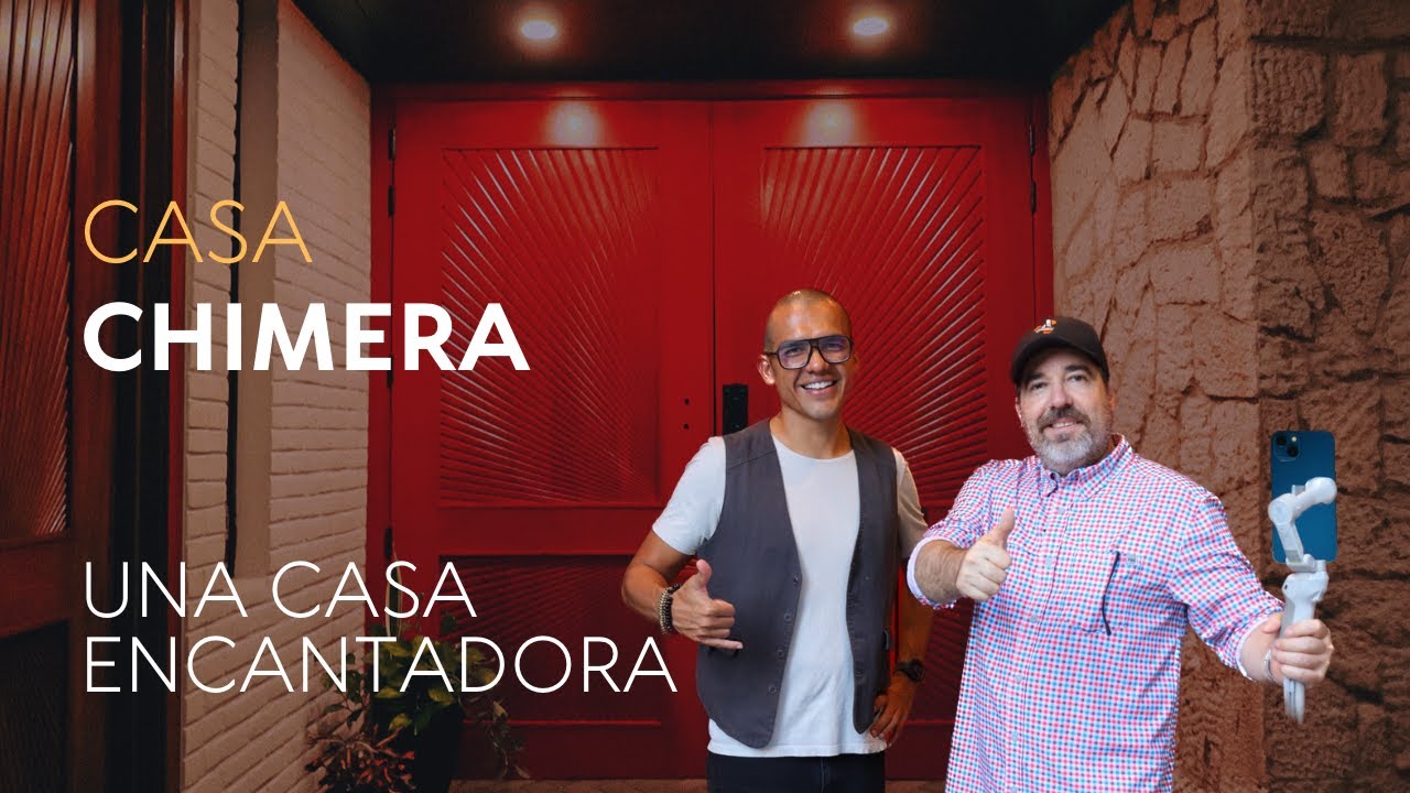 Casa Chimera: Arquitectura Ecléctica con Materiales Locales y Antigüedades