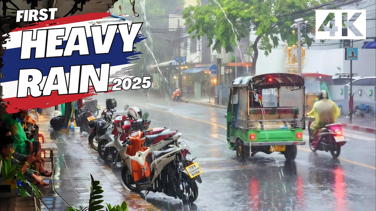 [4K] Walking in Heavy Rain in Bangkok 🇹🇭 (ASMR - Binaural Rain Sounds under Umbrella)