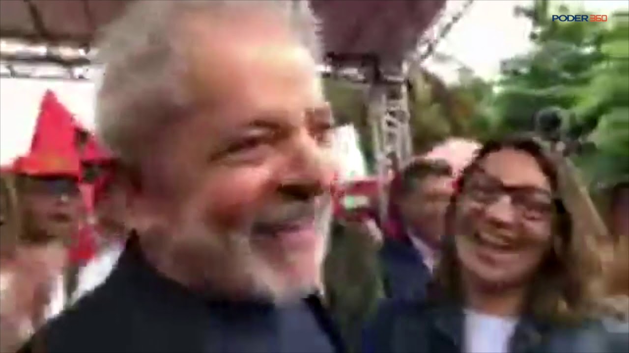 Assista ao 1º discurso de Lula depois de deixar a prisão