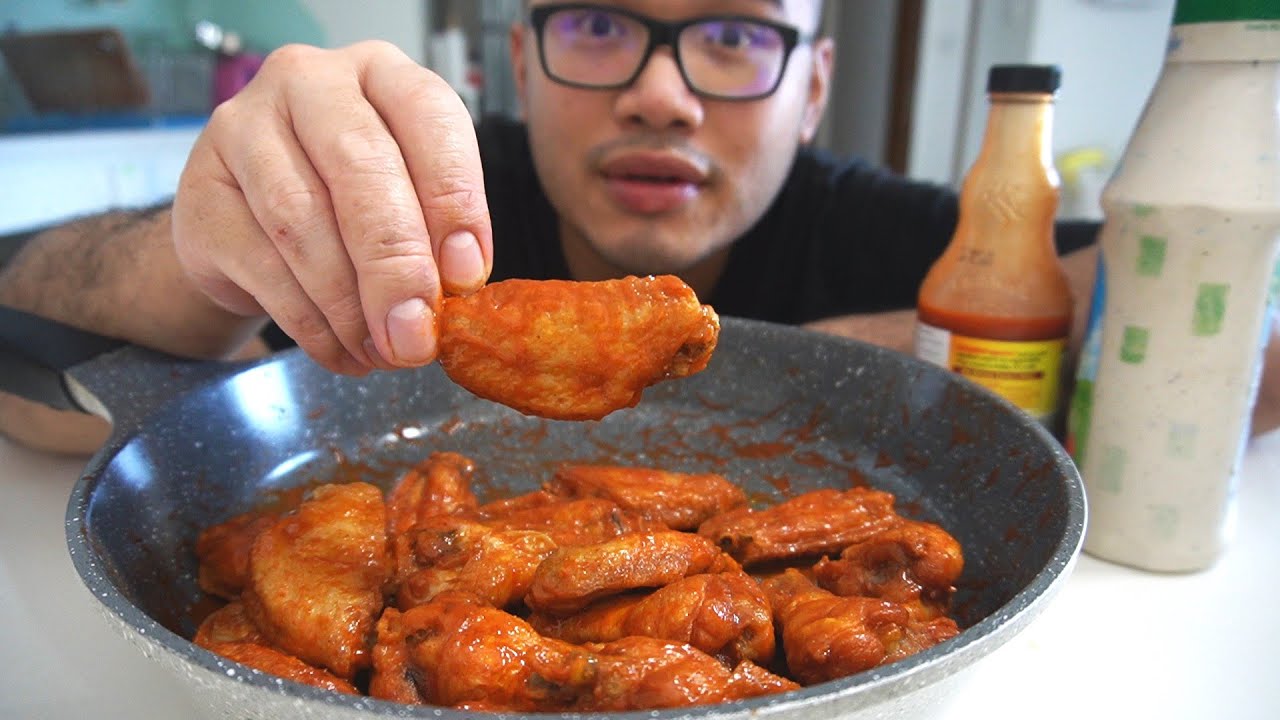 NAKED BUFFALO WINGS Recipe