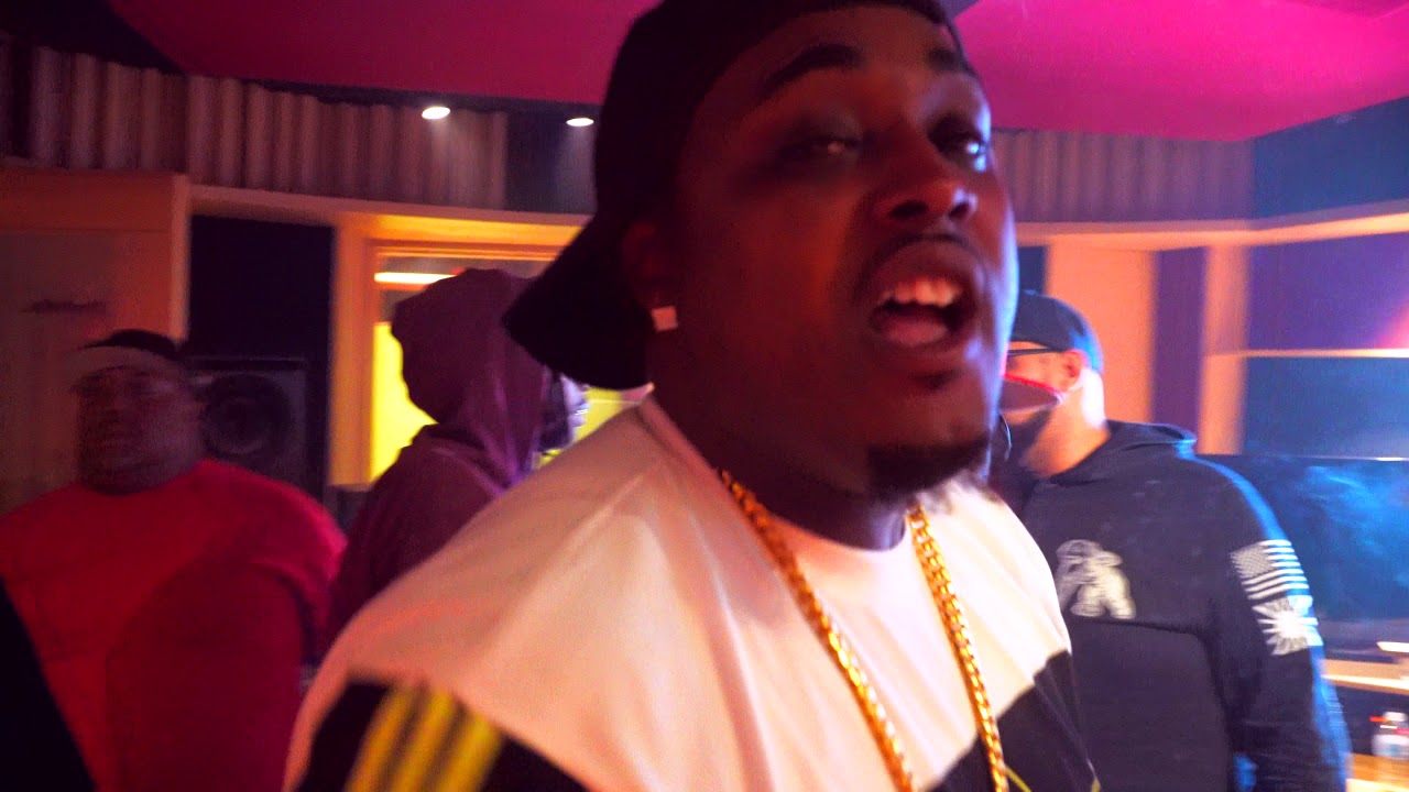 OUN P - 100 BARZ 2K19 EDITION (OFFICIAL VIDEO)