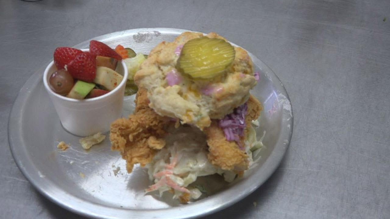 Restaurant Admits to Serving Popeyes Chicken as its Own