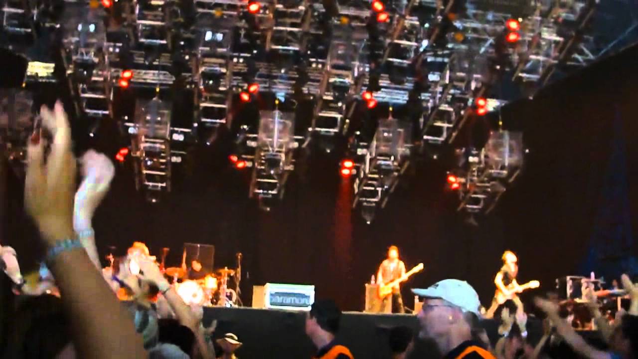 PARAMORE-Roskilde,2010 [FULL PERFORMANCE]