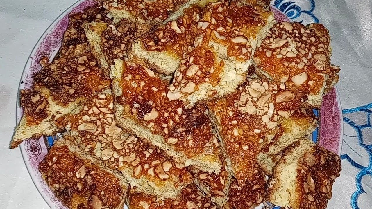 حلوة بالكونفتير و الكاوكاو معلكة هشة و لذيذة
