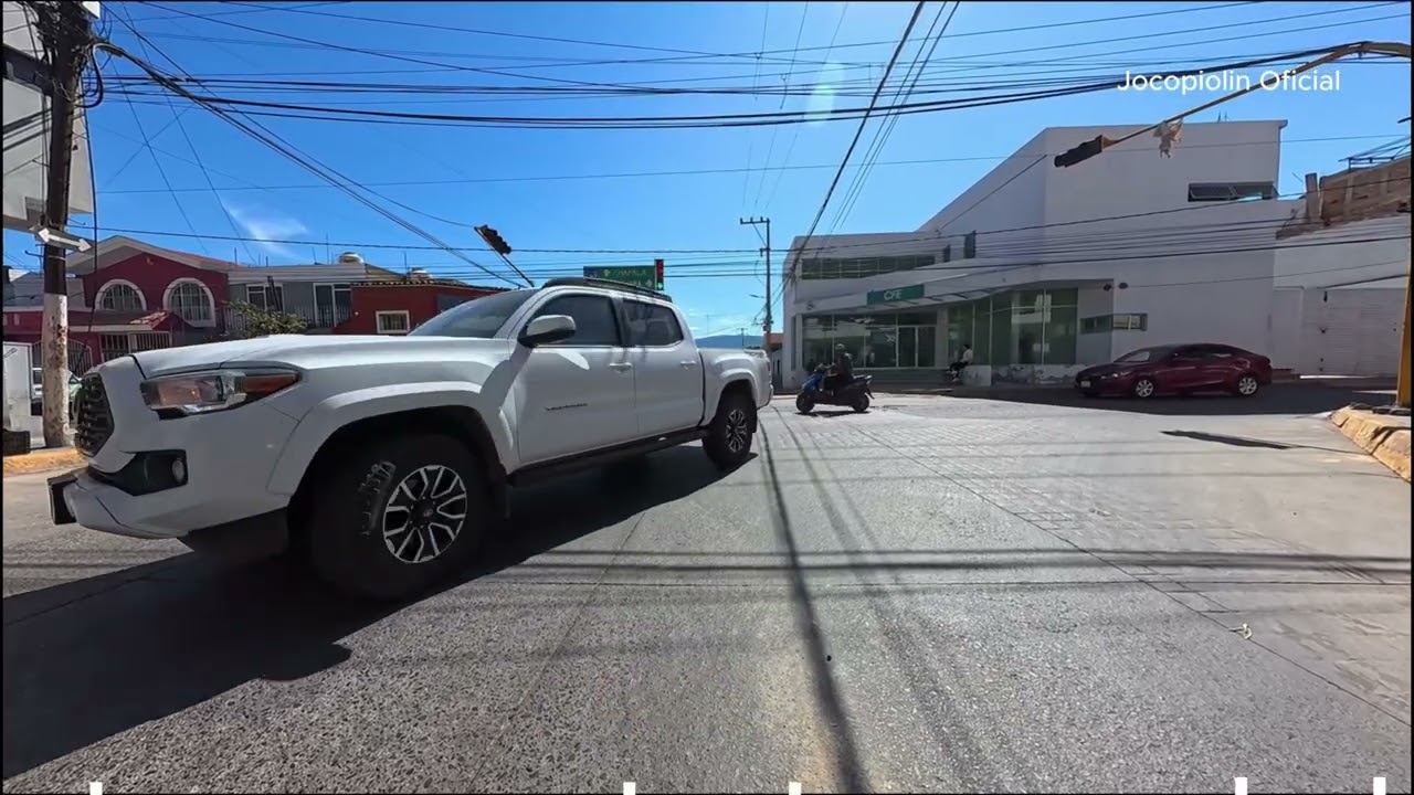 Calle Hidalgo sur Jocotepec Jalisco octubre 2025