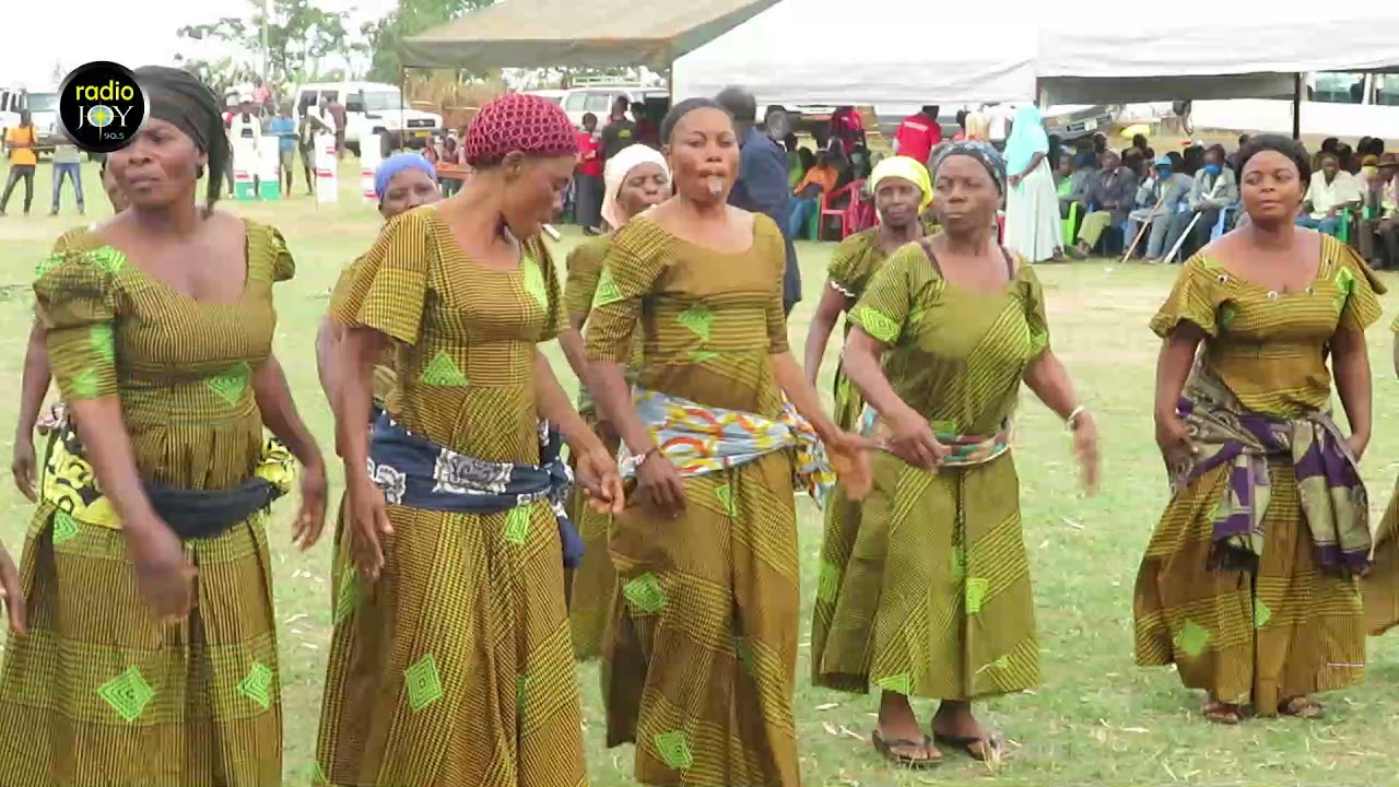 HII HAPA NGOMA  YA KABILA LA WABEMBE/KABIRA MAARUFU MKOANI KIGOMA.