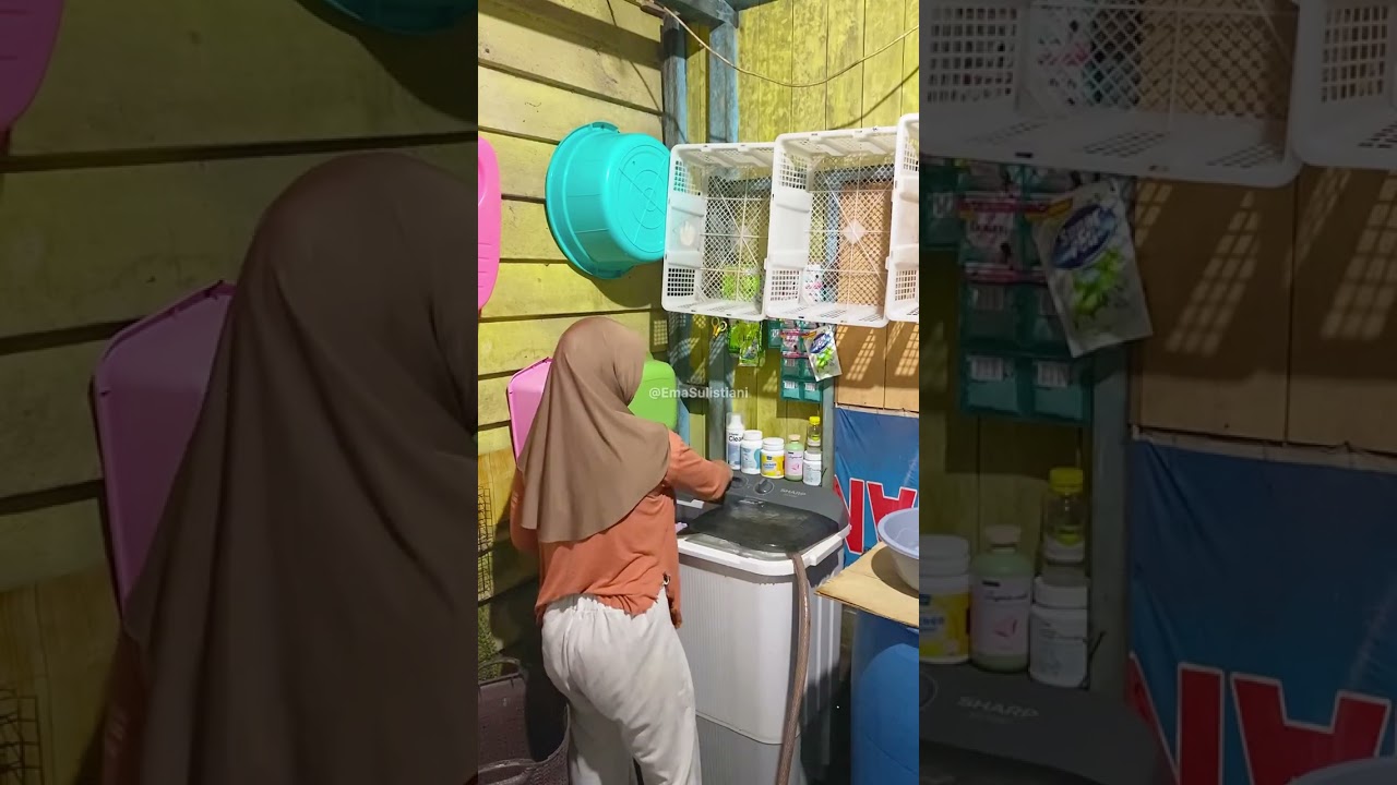 Kegiatan pagi IRT 3 anak di rumah kayu