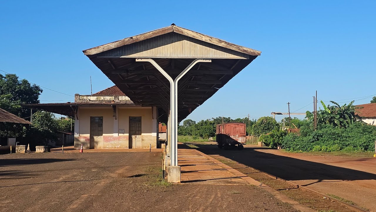 Estação Ferroviária de Passagem em Pitangueiras SP