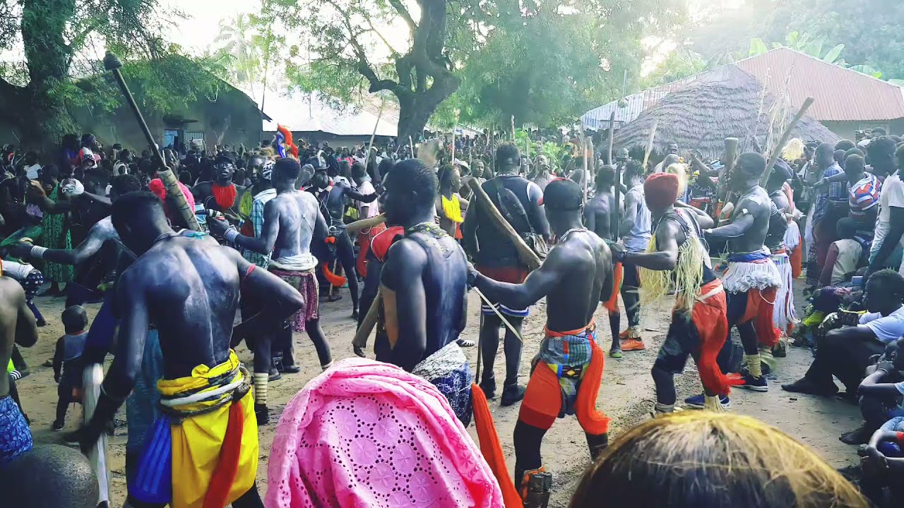 Casamance lutte traditionnelle Diembering/ Mlomp