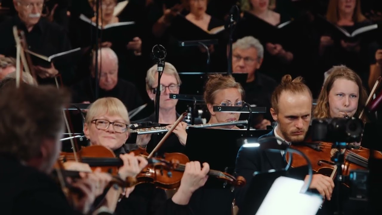 Sir John Rutter conducts Lux aeterna from his Requiem | Uppsala Domkyrka, Sweden | July 11, 2025