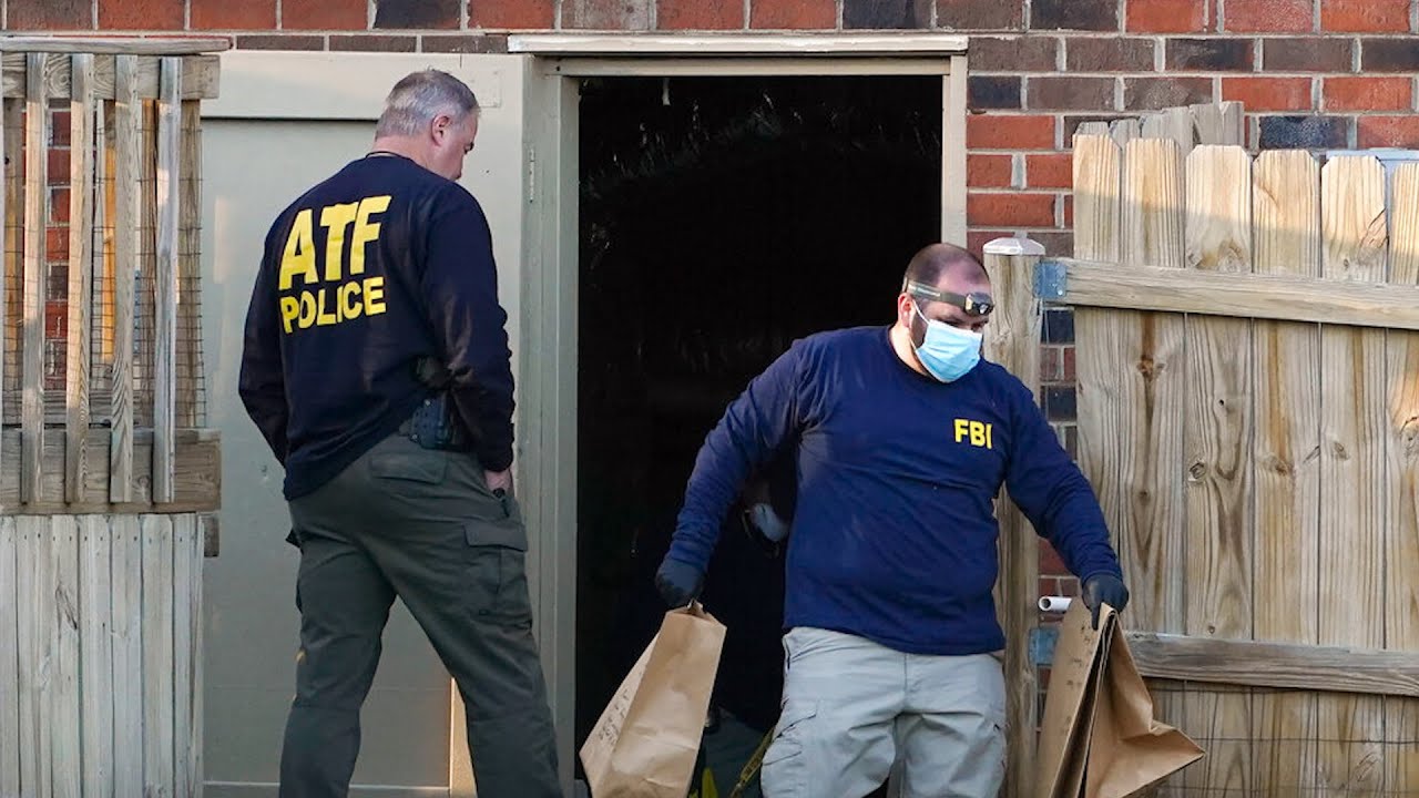 Nashville Explosion Latest: Investigators Work to ID Human Remains,  Suicide Bombing Suspected
