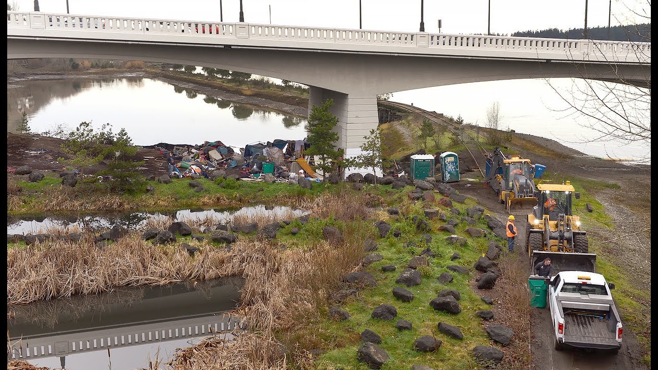 City of Olympia clears 4th Ave. bridge encampment Monday