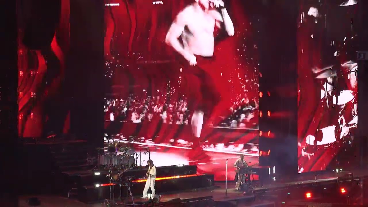 Imagine Dragons - Radioactive - Loom World Tour 2025 - Paris SDF1