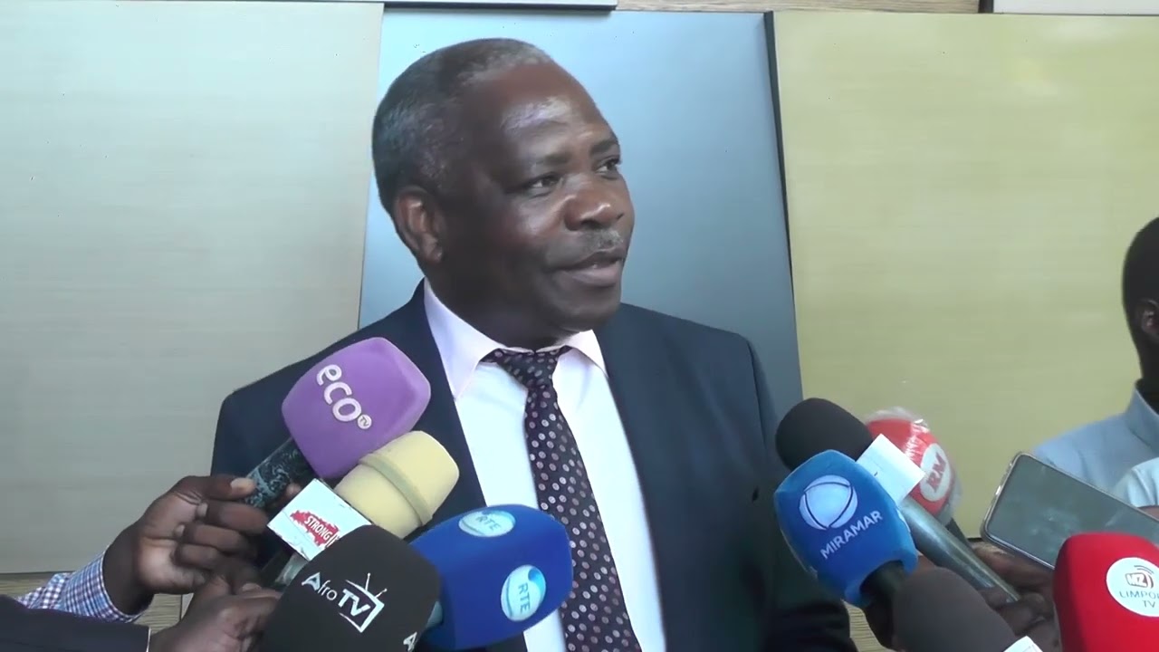 ANTÓNIO MUCHANGA REAGE EM TORNO AS DIVERGÊNCIAS ENTRE OSSUFO MOMADE E VENÂNCIO MONDLANE
