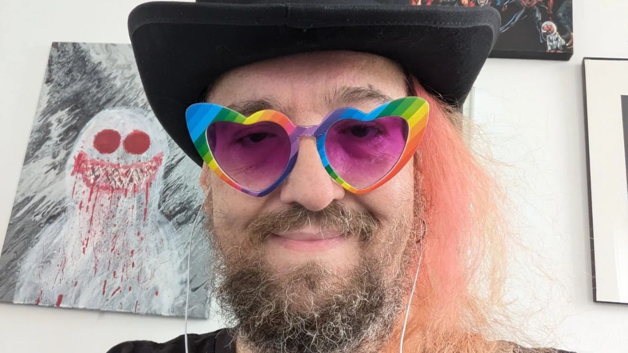 8 Questions with Ep 527..........podcaster Christopher Pelton (The Horror Connection)