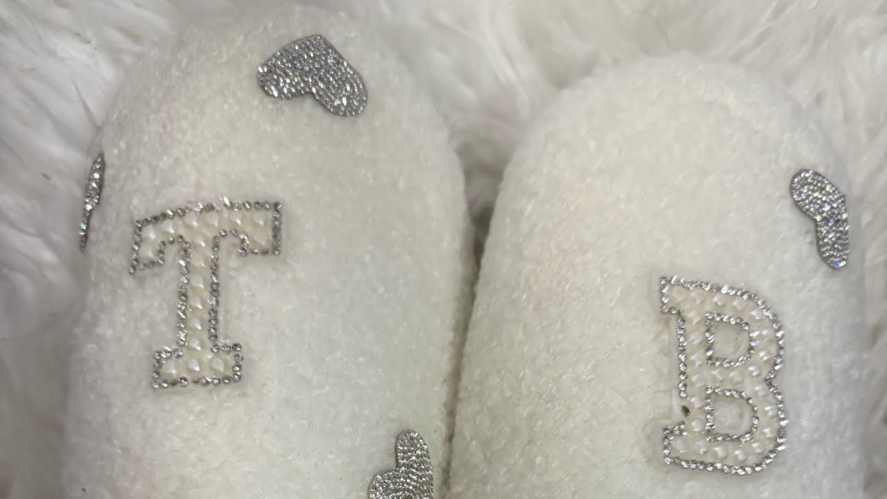 WATCH ME: CUSTOMIZE HOBBY LOBBY SHOES l DIY