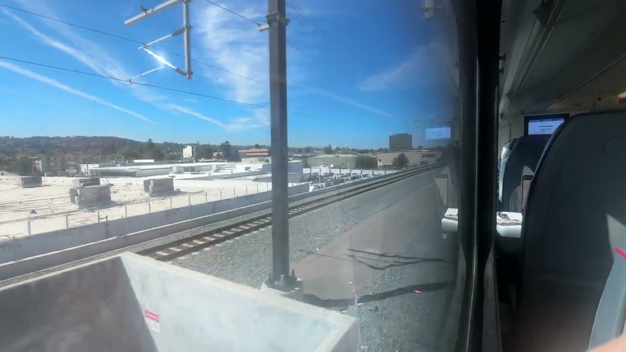 Riding on Northbound Local @caltrain #135 from Menlo Park to South San Francisco.