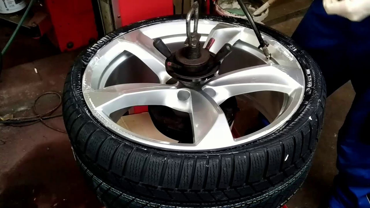 Audi RS5 2018 - TIre mount on Borbet Rim 275/30R20