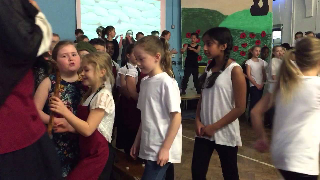 Edith's Wartime Scrapbook, Year 5 Production at UJS